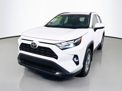 Used 2025 Toyota RAV4 XLE w/ Convenience Package FWD image 10