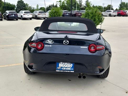New 2026 MAZDA MX-5 Miata Club w/ Interior Package RWD image 9