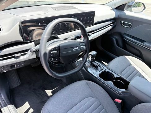 Used 2025 Kia K4 EX FWD image 7