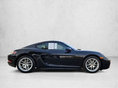 Used 2017 Porsche 718 Cayman RWD image 4