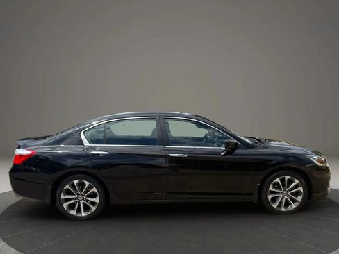 Used 2015 Honda Accord Sport image 5