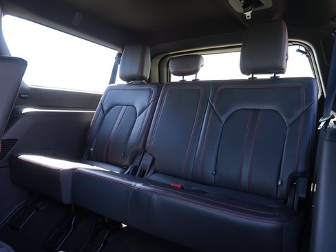 Used 2024 Ford Expedition Max Limited AWD/4WD image 29
