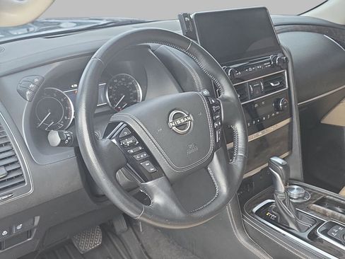 Used 2022 Nissan Armada Platinum AWD/4WD image 18