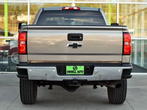 Used 2017 Chevrolet Silverado 2500 LTZ w/ Vortec Plus Package AWD/4WD image 6
