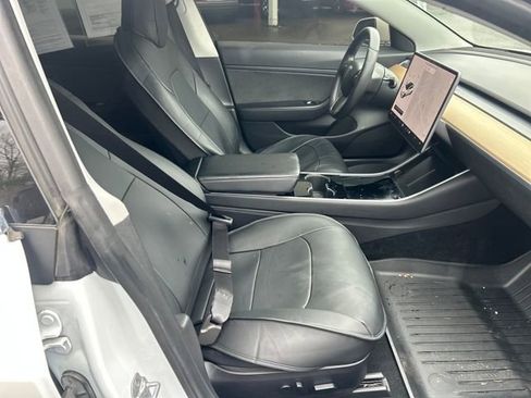 Used 2020 Tesla Model 3 Performance image 13