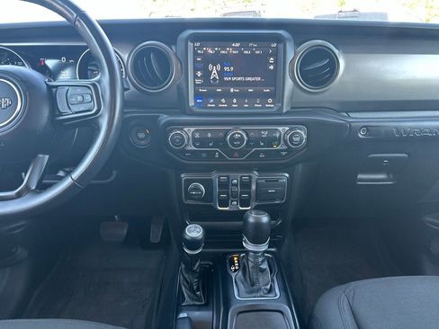Used 2023 Jeep Wrangler Unlimited w/ Cold Weather Group AWD/4WD image 20