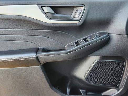 Certified 2022 Ford Escape SE image 21