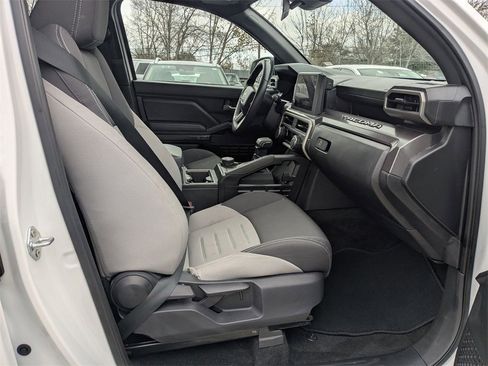 Used 2025 Toyota Tacoma TRD Off-Road image 27