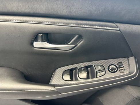 Used 2024 Nissan Sentra SV FWD image 10