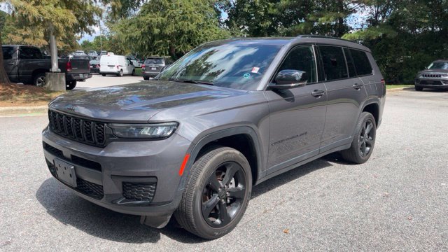 Used 2023 Jeep Grand Cherokee L Laredo AWD/4WD image 1