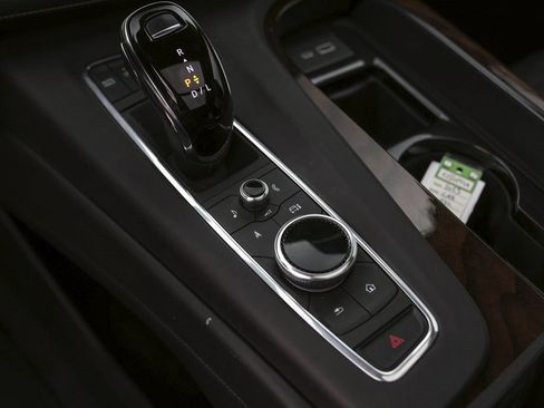 Used 2023 Cadillac Escalade Premium Luxury Platinum image 19