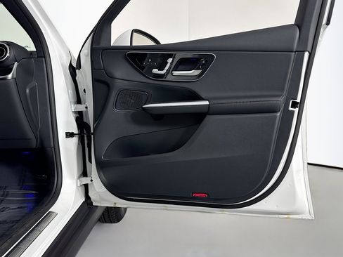 New 2026 Mercedes-Benz GLC 300 4MATIC image 23