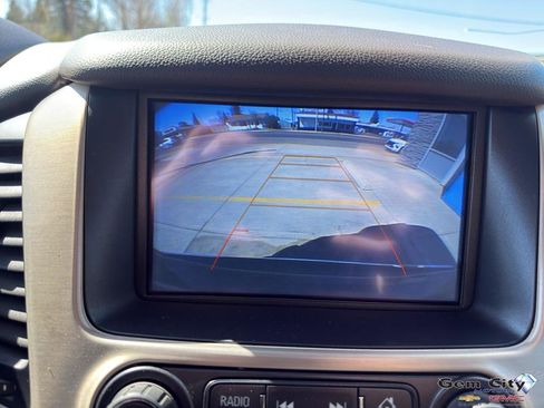 Used 2020 GMC Yukon XL Denali w/ Denali Premium Package AWD/4WD image 24