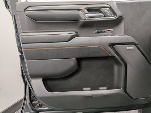 Used 2023 GMC Sierra 1500 AT4 w/ AT4 Preferred Package image 8