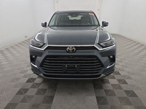 Used 2024 Toyota Grand Highlander Limited image 2