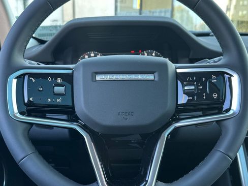 New 2025 Land Rover Discovery Sport S image 17