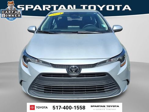 Used 2024 Toyota Corolla LE FWD image 2
