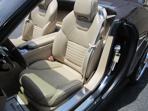 Used 2013 Mercedes-Benz SL 550 image 31