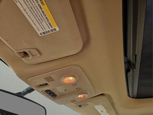 Used 2011 GMC Acadia Denali image 25