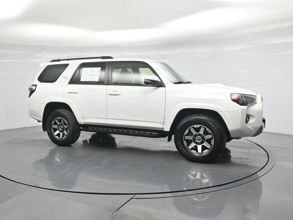 Used 2022 Toyota 4Runner TRD Off-Road Premium AWD/4WD image 25