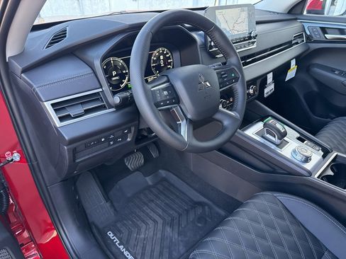 New 2025 Mitsubishi Outlander SEL image 20
