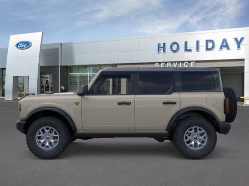 New 2025 Ford Bronco Badlands AWD/4WD image 3