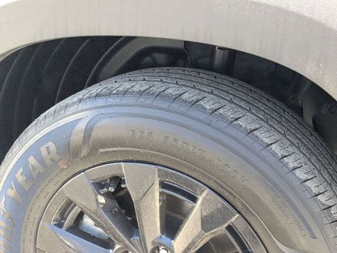 Used 2025 MAZDA CX-50 AWD 2.5 Hybrid w/ Premium Pkg image 30