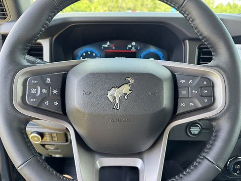 New 2025 Ford Bronco Badlands image 26