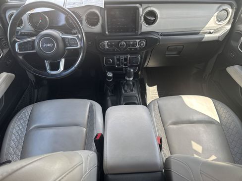 Used 2022 Jeep Wrangler Unlimited Sahara AWD/4WD image 24