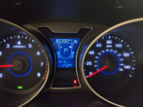 Used 2016 Hyundai Veloster w/ Option Group 03 FWD image 23