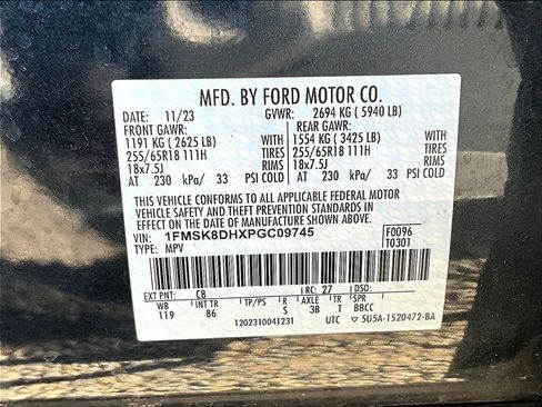 Used 2023 Ford Explorer XLT image 27