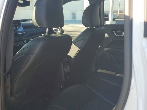 New 2026 Jeep Compass Latitude image 15