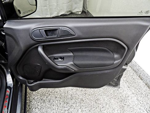 Used 2017 Ford Fiesta ST image 11