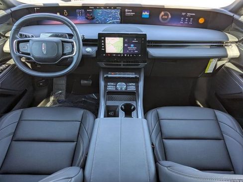 New 2025 Lincoln Nautilus Premier w/ Jet Appearance Package image 15