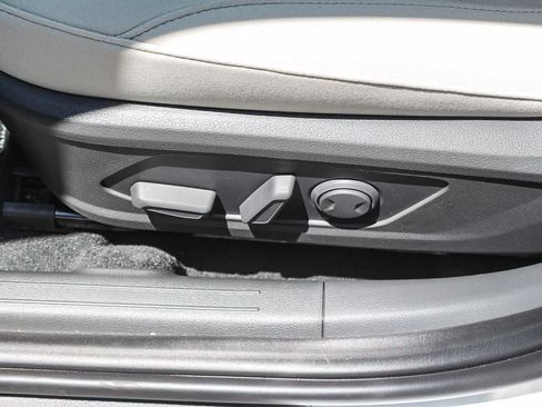 Certified 2025 Hyundai Sonata SEL FWD image 28
