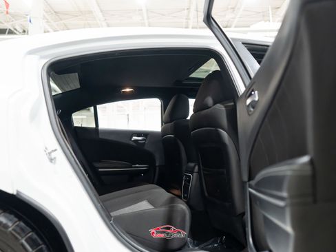 Used 2020 Dodge Charger Scat Pack w/ Driver Convenience Group RWD image 18