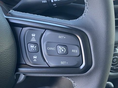 New 2025 Jeep Wrangler Rubicon w/ Technology Group image 17