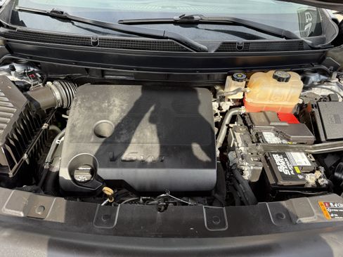 Used 2018 Buick Enclave Essence image 33