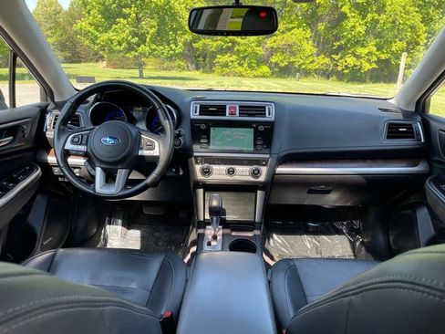 Used 2016 Subaru Outback 3.6R Limited AWD/4WD image 22