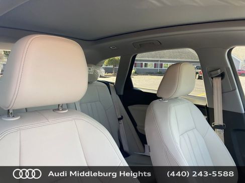 Used 2025 Audi Q5 Premium w/ Convenience Package AWD/4WD image 25