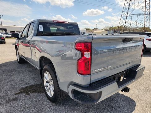 Used 2024 Chevrolet Silverado 1500 Custom image 4