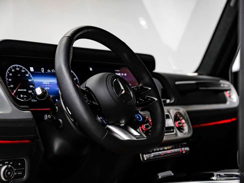 Used 2025 Mercedes-Benz G 63 AMG 4MATIC image 42