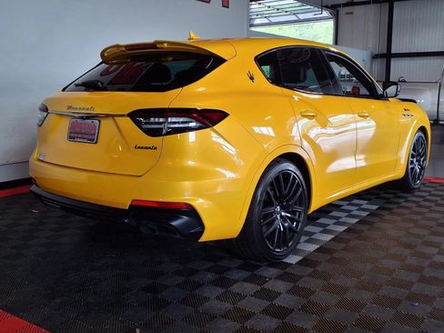 Used 2022 Maserati Levante Modena AWD/4WD image 7