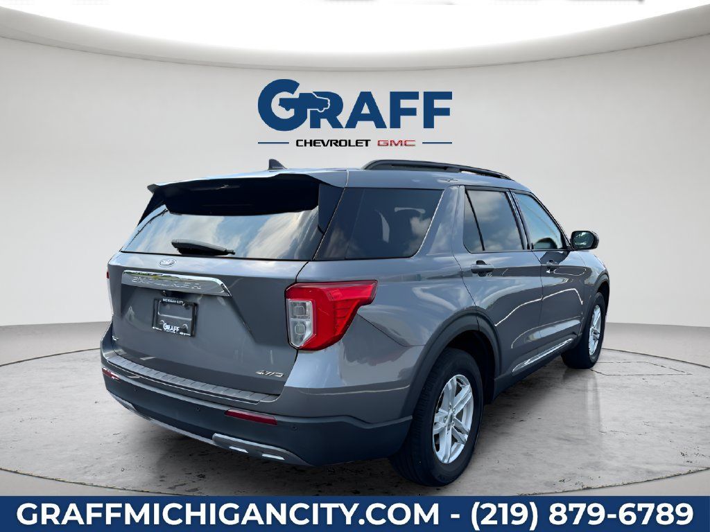 Used 2022 Ford Explorer XLT w/ Equipment Group 202A AWD/4WD image 5