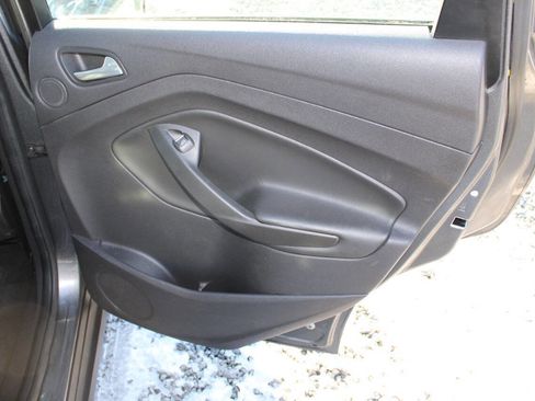 Used 2013 Ford C-MAX SEL image 23