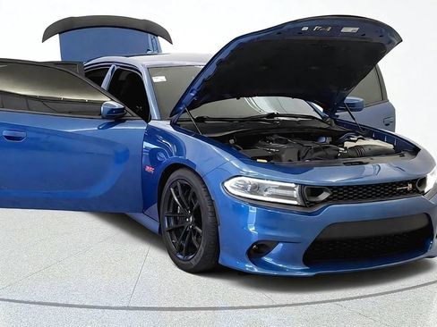 Used 2021 Dodge Charger Scat Pack w/ Dynamics Package RWD image 12