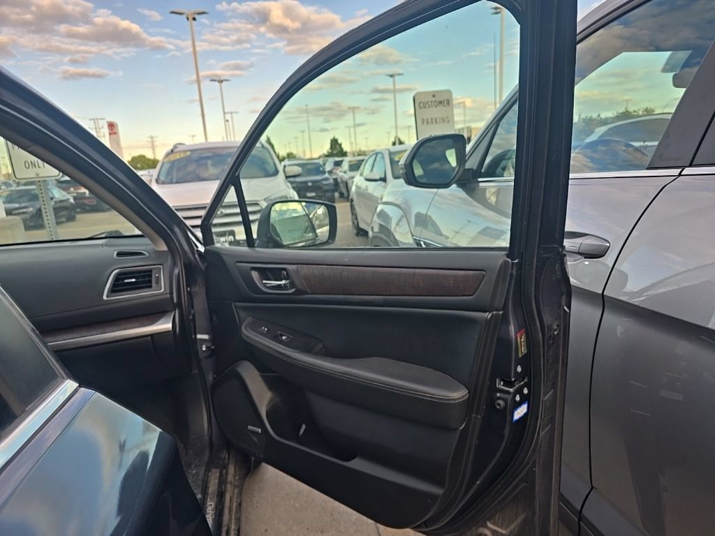 Used 2015 Subaru Outback 2.5i Limited AWD/4WD image 16