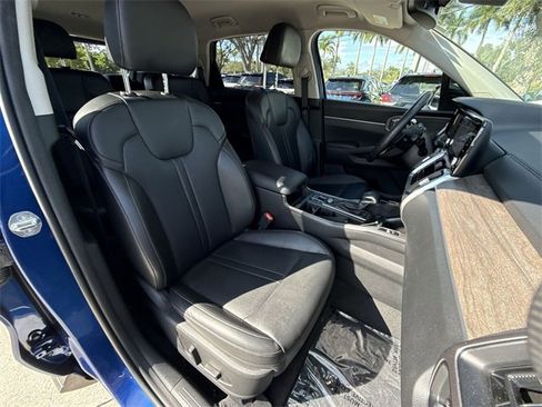 Used 2023 Kia Sorento EX image 26