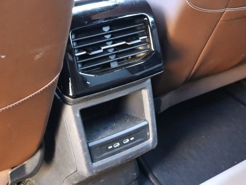 Used 2023 Volkswagen ID.4 Pro RWD image 16