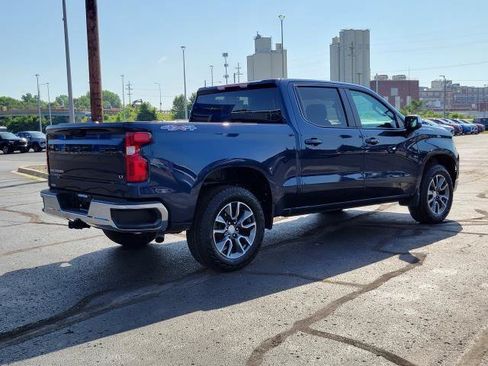 Used 2023 Chevrolet Silverado 1500 LT AWD/4WD image 2